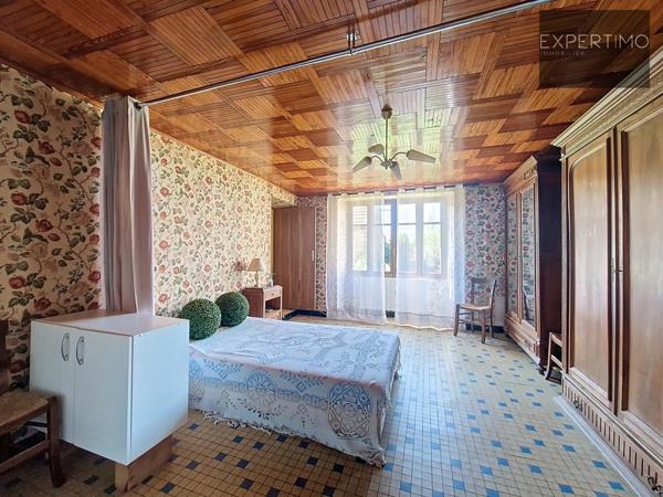 Réquista (12170) Splendide Ferme avec ses dépendances, 7P 3CH et 2600 m² de terrain