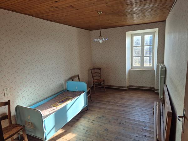 Réquista (12170) Splendide Ferme avec ses dépendances, 7P 3CH et 2600 m² de terrain