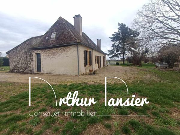 Belle maison en pierre avec piscine et séchoir