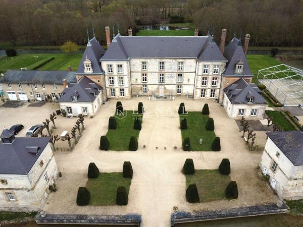 Magnifique château ISMH en Champagne, à vendre