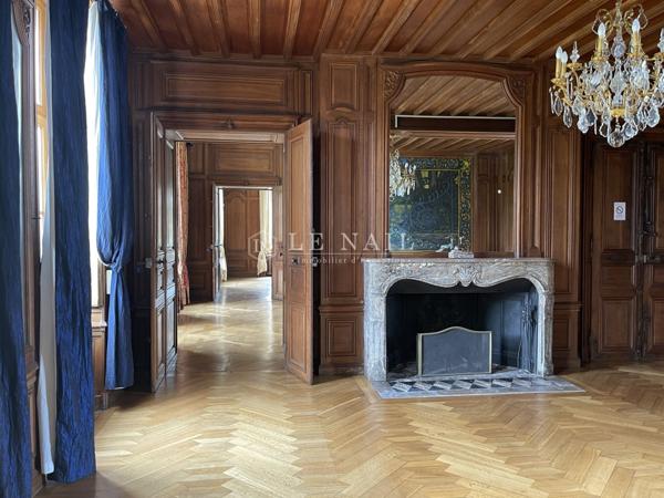 Magnifique château ISMH en Champagne, à vendre