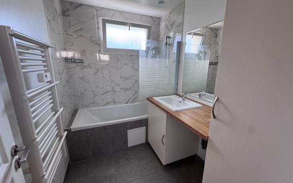 Maison à vendre    2 pièces • 67 m2 Saint-Julien-de-Concelles