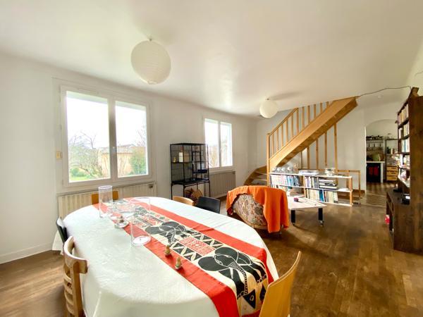 Poitiers - Quartier Montmidi / Les Rocs,  MAISON lumineuse avec jardin et logement indépendant