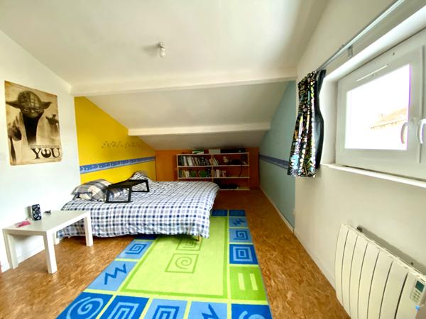 Poitiers - Quartier Montmidi / Les Rocs,  MAISON lumineuse avec jardin et logement indépendant