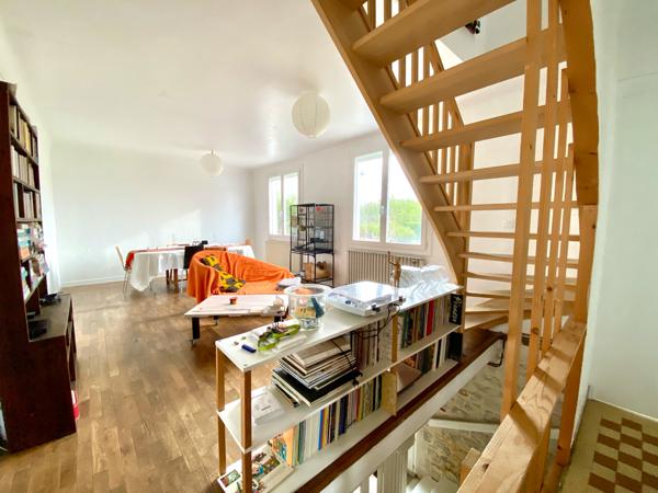 Poitiers - Quartier Montmidi / Les Rocs,  MAISON lumineuse avec jardin et logement indépendant