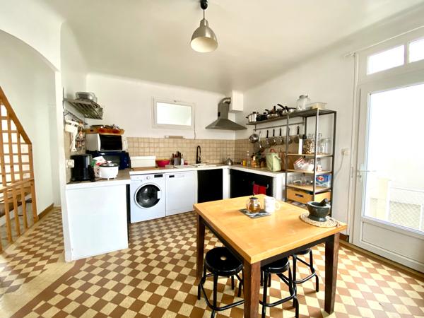 Poitiers - Quartier Montmidi / Les Rocs,  MAISON lumineuse avec jardin et logement indépendant