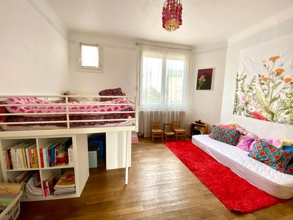 Poitiers - Quartier Montmidi / Les Rocs,  MAISON lumineuse avec jardin et logement indépendant