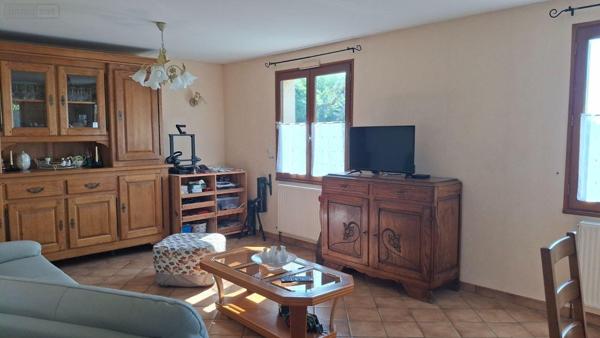 Maison à vendre à Moulins-sur-Orne dans l'Orne (61200), ref : 61013/82