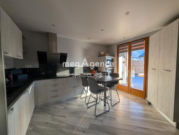 Maison à Lagnieu, 01150 - 4 pièces 190m²