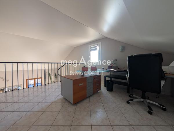 Maison à Lagnieu, 01150 - 4 pièces 190m²