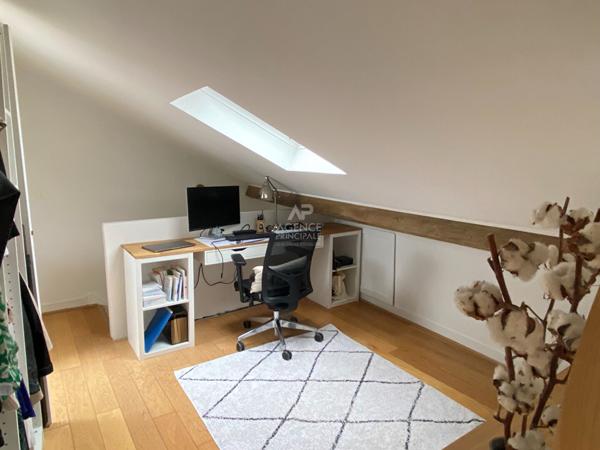 Appartement Maisons Laffitte 3 pièce(s)

Loyer € 1 350/mois charges comprises **

- Ref : 4269