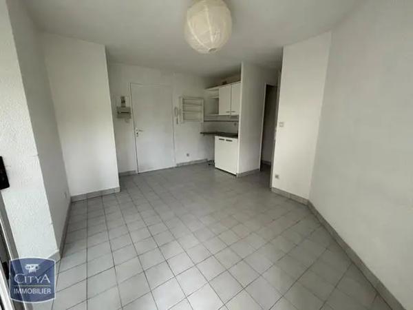 Appartement à louer 2 pièces 24.63m² Sète (34200)