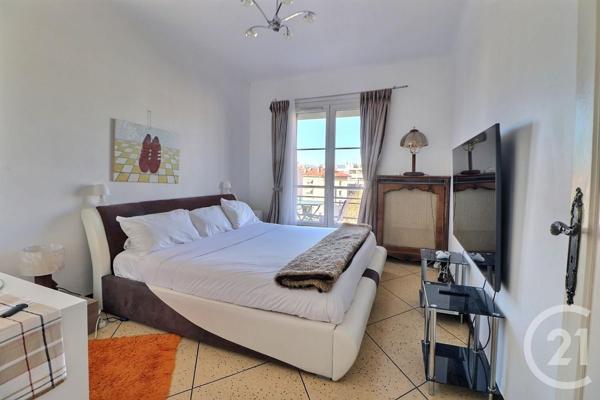 Appartement F4 à vendre  4 pièces - 82,55 m2 ST RAPHAEL - 83