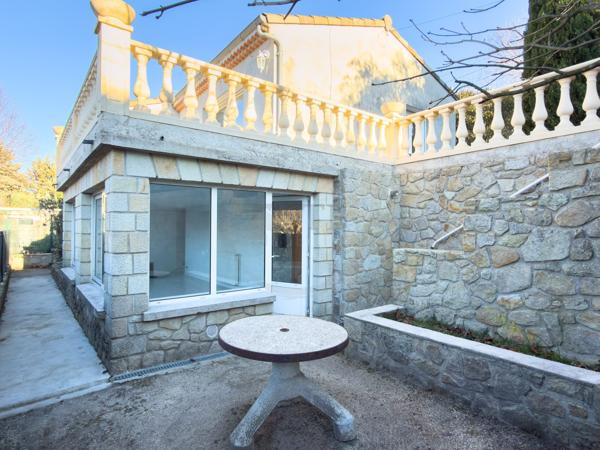 Maison de 63m2 avec garage et terrain de 393m2 à Privas