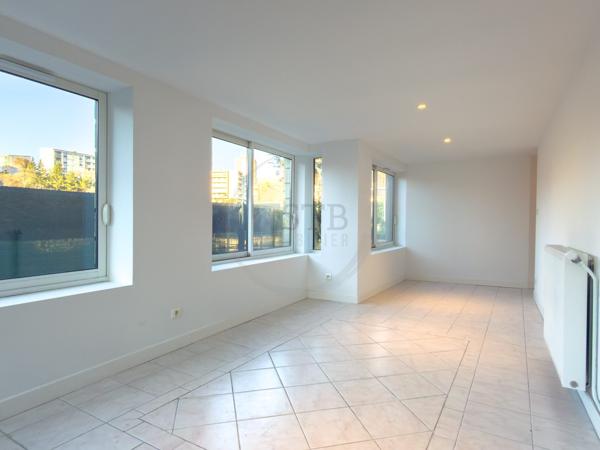 Maison de 63m2 avec garage et terrain de 393m2 à Privas