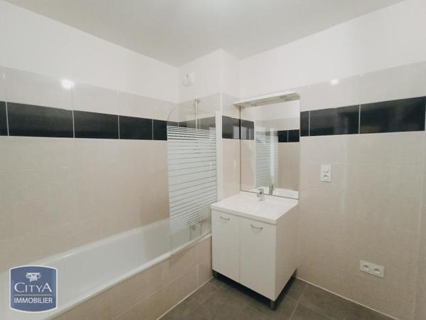 Appartement à louer 3 pièces 62.77m²