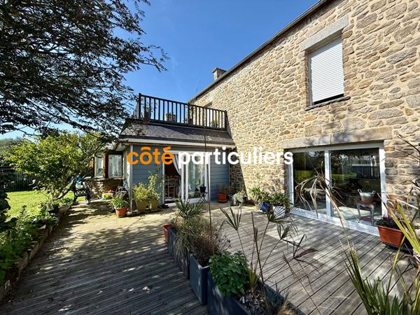 Vente Maison200 m² - 10 Pièces - SAINT MELOIR DES ONDES (35350)