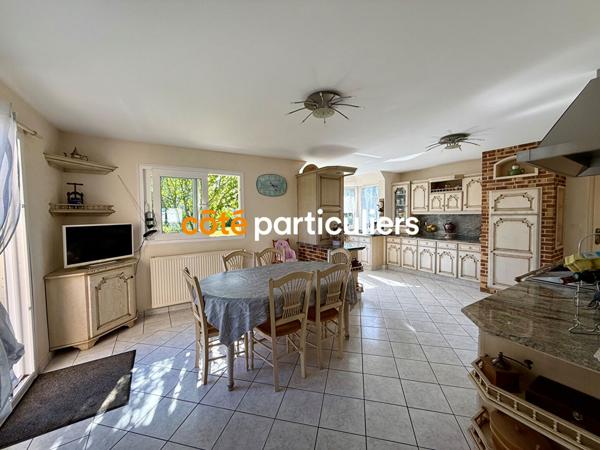 Vente Maison200 m² - 10 Pièces - SAINT MELOIR DES ONDES (35350)