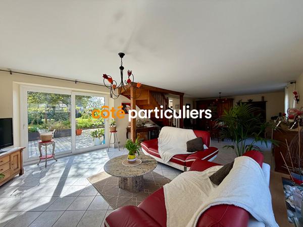 Vente Maison200 m² - 10 Pièces - SAINT MELOIR DES ONDES (35350)