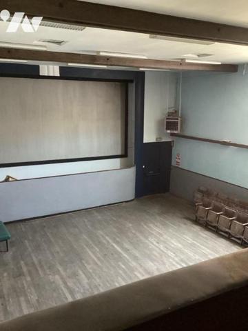 Le Cateau CAMBRESIS , 1 maison à rénover et une ancienne salle de cinéma