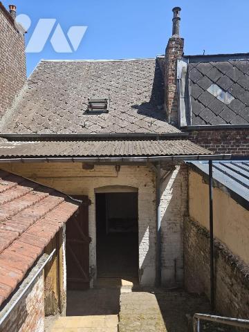 Le Cateau CAMBRESIS , 1 maison à rénover et une ancienne salle de cinéma