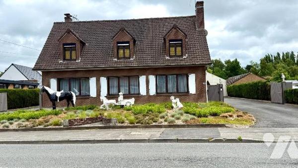 Maison à Vendre à Hazebrouck en EXCLUSIVITE chez votre notaire

Cette maison d'une surface ha...