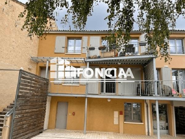 Location Appartement 3 pièces 69.79 m² - 7 PLACE DU PIGEONNIER Marthon 16380