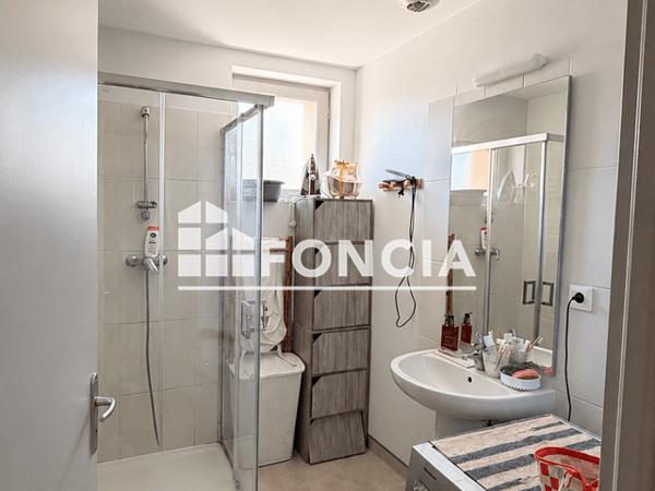 Location Appartement 3 pièces 69.79 m² - 7 PLACE DU PIGEONNIER Marthon 16380