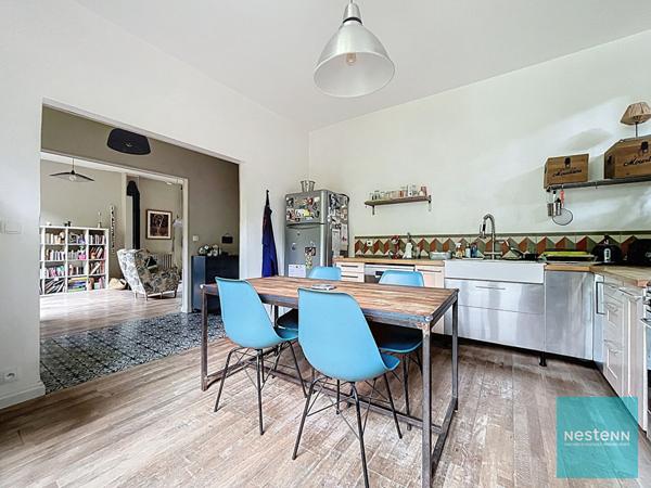 Amboise, maison de charme des années 30 sur parc arboré de 2500m²