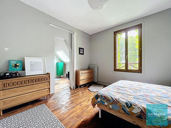 Amboise, maison de charme des années 30 sur parc arboré de 2500m²