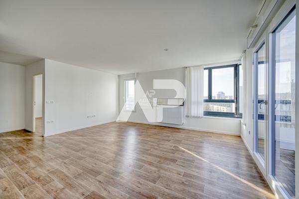 Appartement Nanterre 4 pièce(s) 76 m2 Loyer 1 620 €/mois charges comprises **  - Référence  15483
