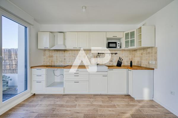 Appartement Nanterre 4 pièce(s) 76 m2 Loyer 1 620 €/mois charges comprises **  - Référence  15483