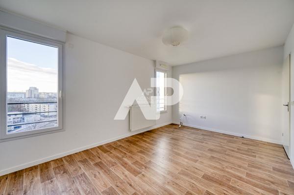 Appartement Nanterre 4 pièce(s) 76 m2 Loyer 1 620 €/mois charges comprises **  - Référence  15483