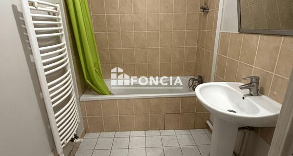 À vendre Appartement 4 pièces 82.84 m² - Attignat 01340