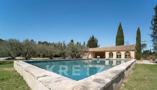 Domaine de 28 hectares entre Saint-Rémy-de-Provence et Avignon – Projet de propriété d’exception en