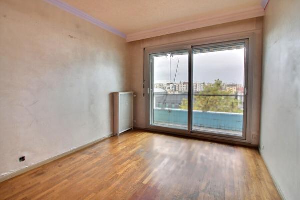 Appartement T2 en étage avec balcon et cave à proximité de Monplaisir