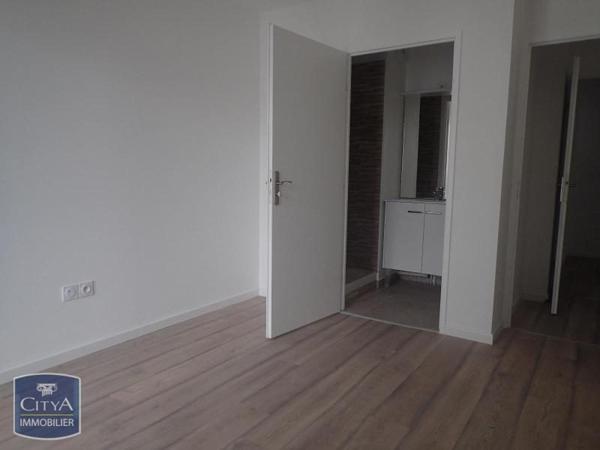 Appartement à louer 4 pièces 79.37m² Viry-Châtillon (91170)