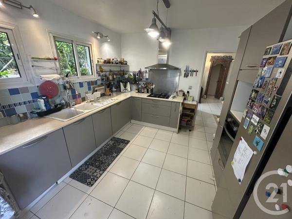 Maison à vendre  6 pièces - 202 m2 ST DENIS - 974