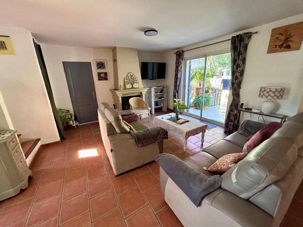 Maison à GRIMAUD, 83310 - 6 pièces 110m²