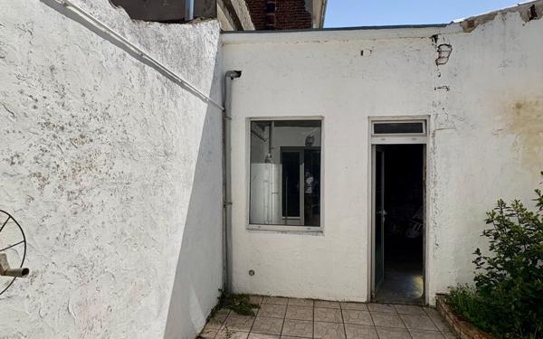 Immeuble à vendre    4 pièces • 105 m2 Coulogne