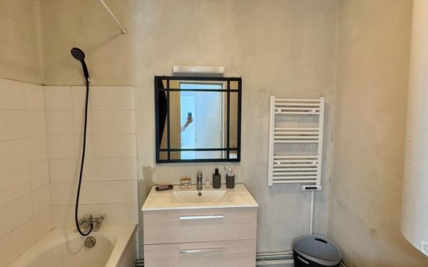 Immeuble à vendre    4 pièces • 105 m2 Coulogne