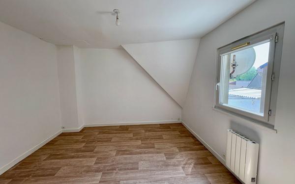 Immeuble à vendre    4 pièces • 105 m2 Coulogne