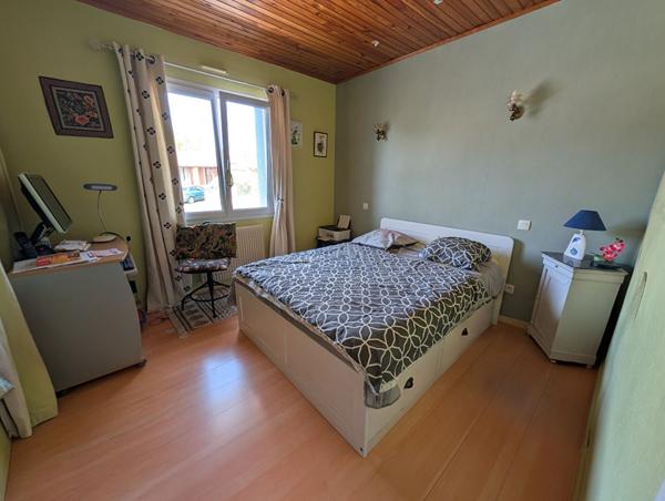 A vendre : Maison quartier des Vignes, plain-pied 5 pièces, studio