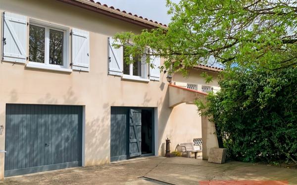 Maison à vendre    5 pièces •  Gaillac