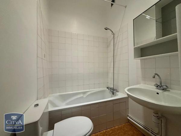 Appartement à louer 3 pièces 53.67m² Nantes (44000)