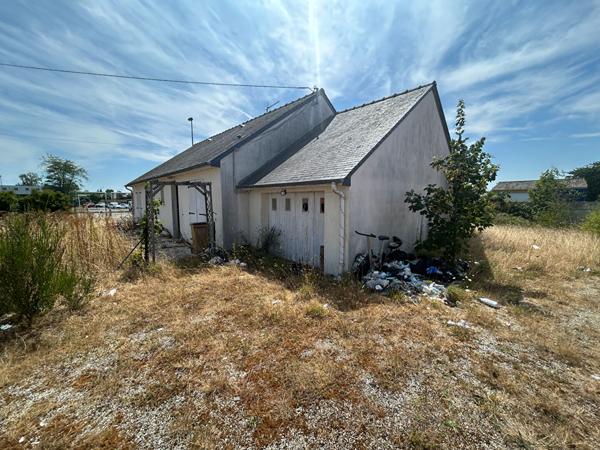 EXCLUSIVITE ZAMBON ENTREPRISES - MAYENNE - MAISON À RÉHABILITER - TERRAIN D'ENVIRON 1 000 M² , Mayenne