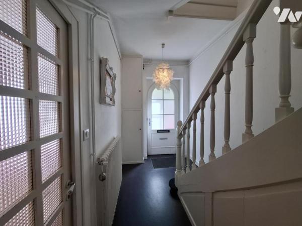 Ensemble immobilier à usage professionnel ou d'habitation: Proximité Gare