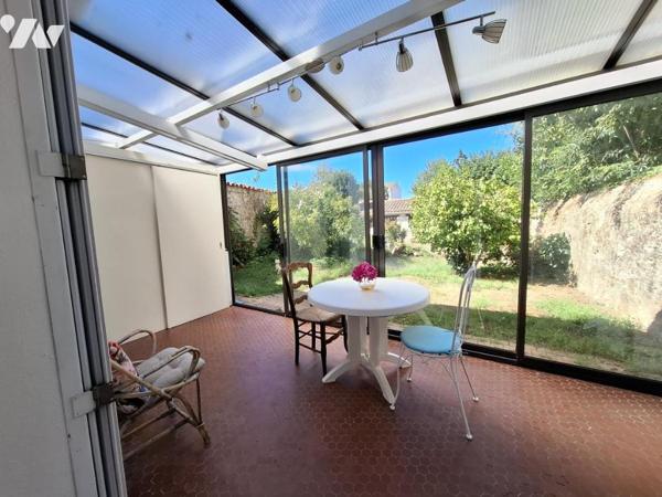 Ensemble immobilier à usage professionnel ou d'habitation: Proximité Gare