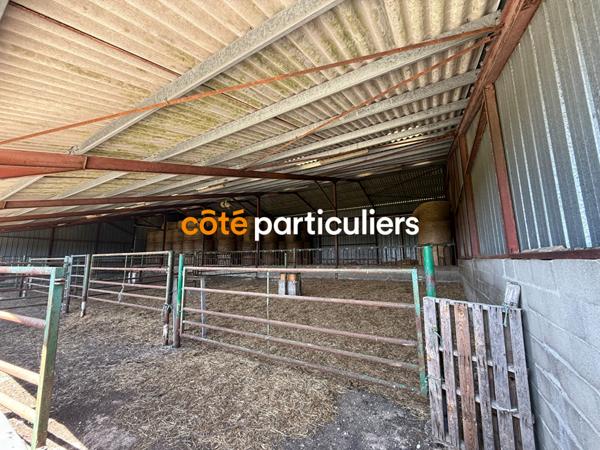 Vente Corps de ferme60 m² - 3 Pièces - SAINT PIERRE LES ETIEUX (18210)