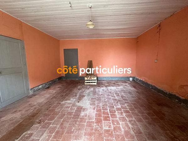 Vente Corps de ferme60 m² - 3 Pièces - SAINT PIERRE LES ETIEUX (18210)
